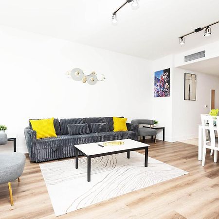 Sky-Rise Apartments Лос-Анджелес Экстерьер фото