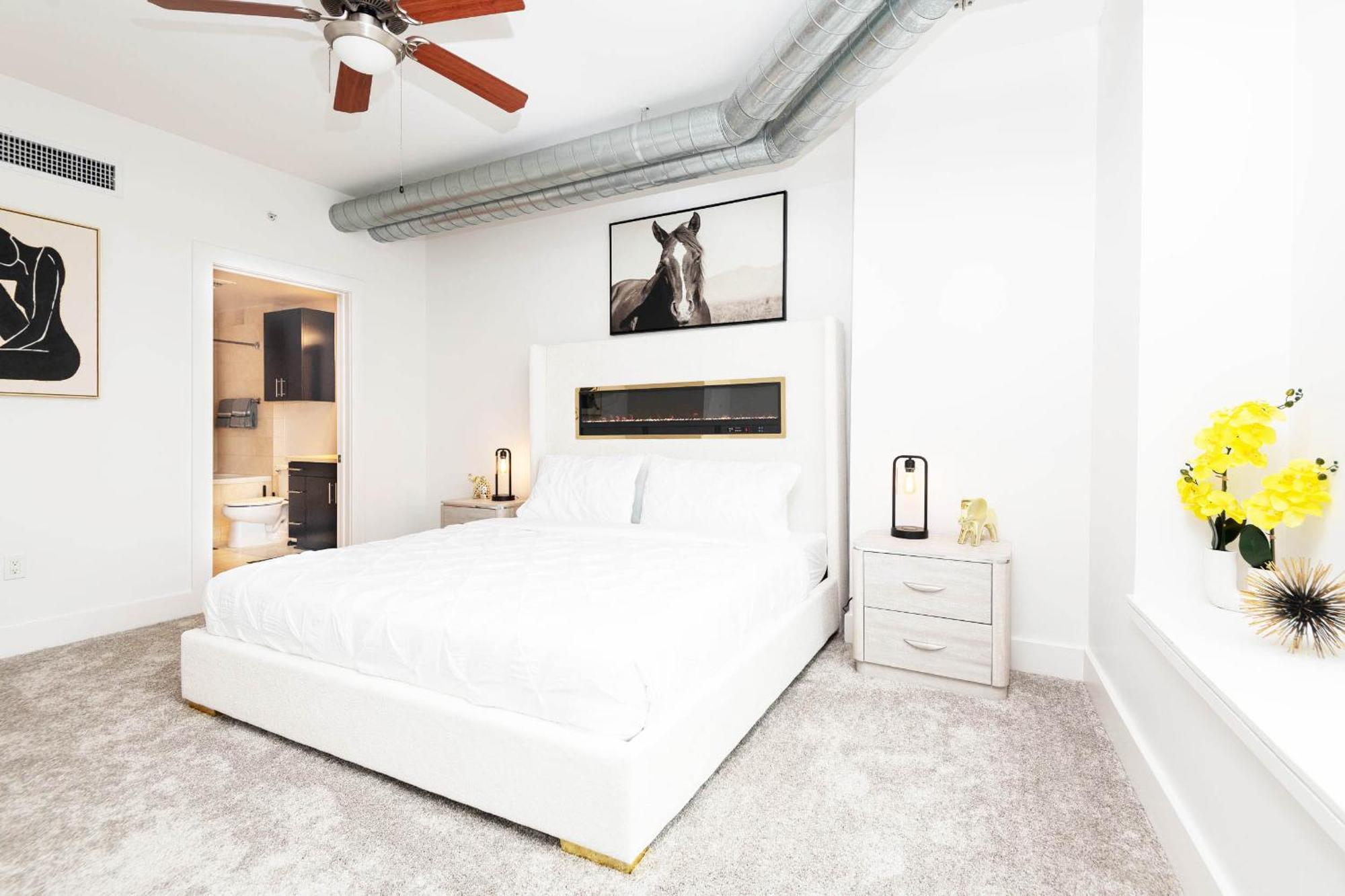 Sky-Rise Apartments Лос-Анджелес Экстерьер фото